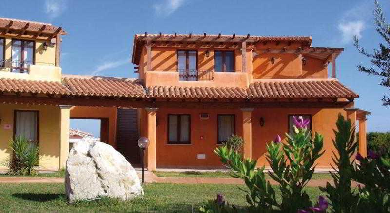 Hotel Borgo Dei Pescatori Aglientu Exterior foto