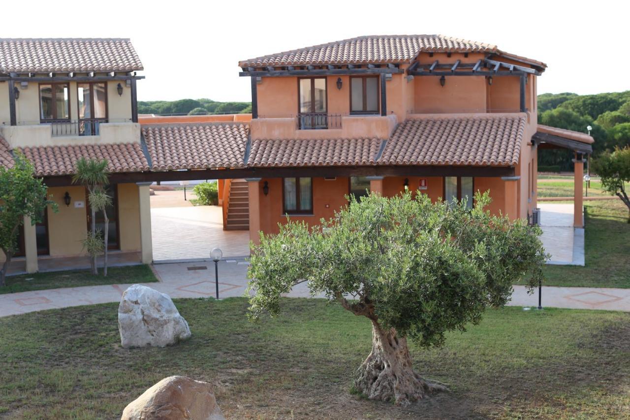 Hotel Borgo Dei Pescatori Aglientu Exterior foto
